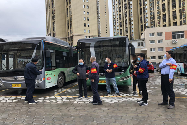 中共郑州赫喆文化传播有限公司团支部召开“疫情防控常态化，为公共交通助力”志愿服务实践活动