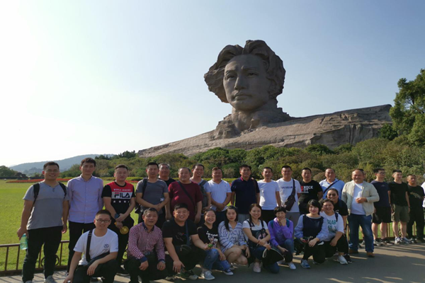 建投管线与户外联合团支部重温红色记忆 、牢记使命初心